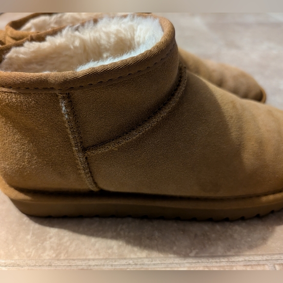 🤎 Steve Madden Faux Fur Lined Suede Booties - Picture 11 of 12
